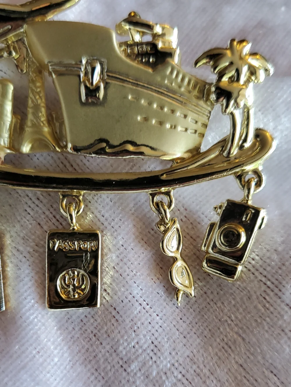 Vintage Gold Tone Cruise & Travel Charm Brooch Signed DANECRAFT